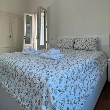 Bg Central President Suite Con Parcheggio - Vista Citta Alta Бергамо Екстериор снимка