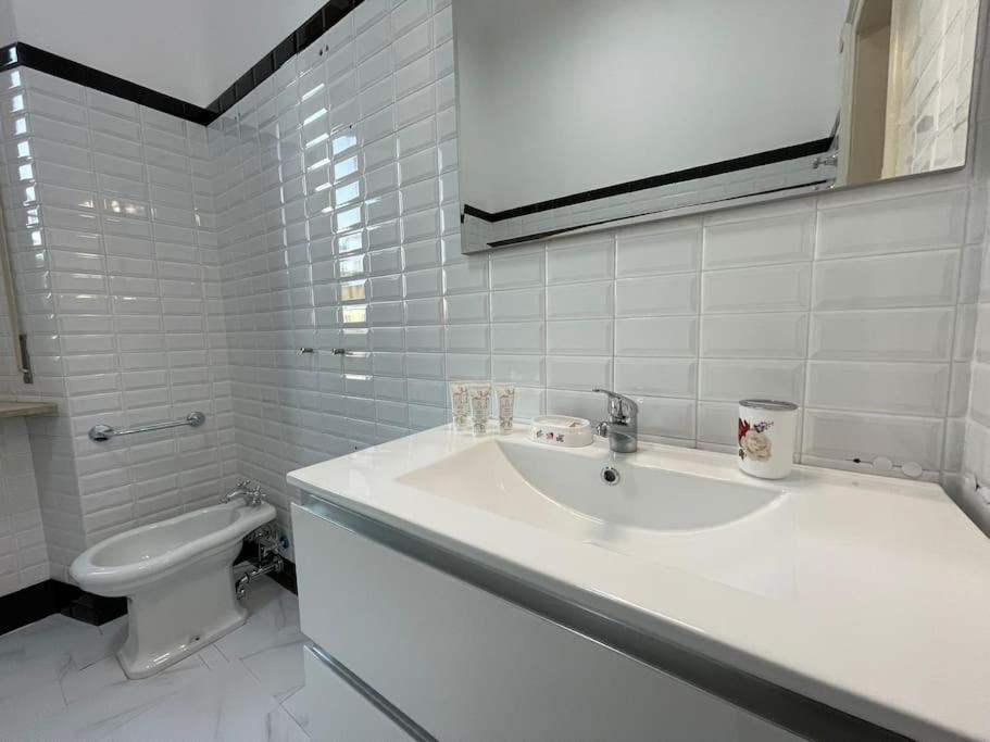 Bg Central President Suite Con Parcheggio - Vista Citta Alta Бергамо Екстериор снимка