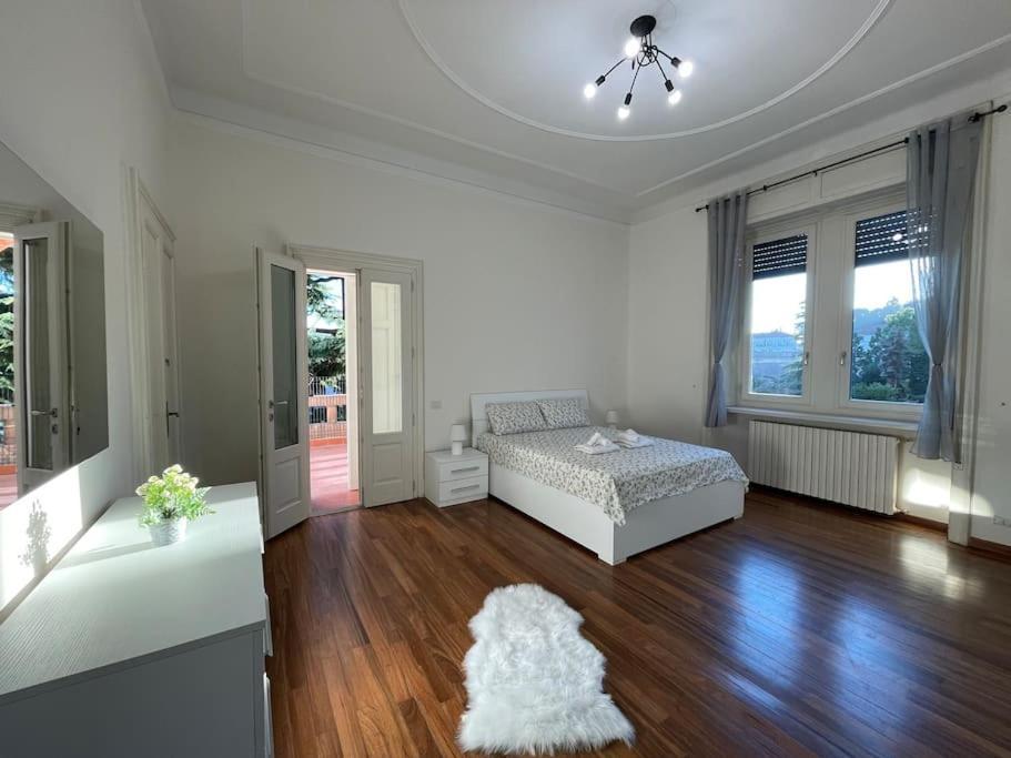 Bg Central President Suite Con Parcheggio - Vista Citta Alta Бергамо Екстериор снимка