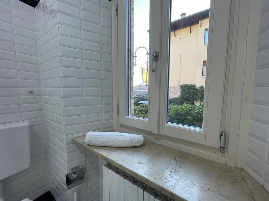 Bg Central President Suite Con Parcheggio - Vista Citta Alta Бергамо Екстериор снимка