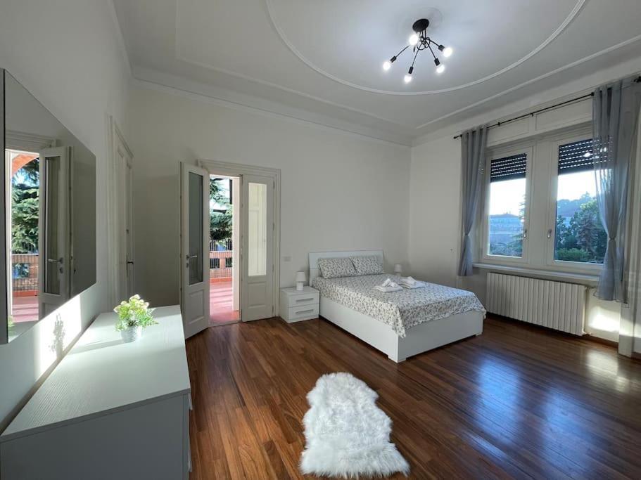 Bg Central President Suite Con Parcheggio - Vista Citta Alta Бергамо Екстериор снимка