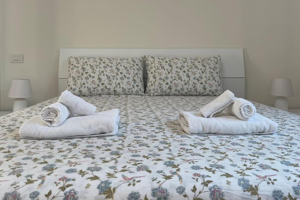Bg Central President Suite Con Parcheggio - Vista Citta Alta Бергамо Екстериор снимка